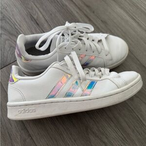 White Adidas Sneakers Women’s
